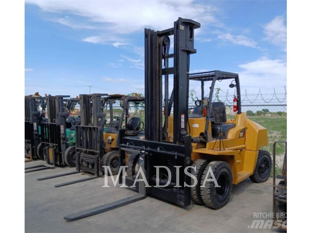 CAT DP70NM Dizelski viličari
