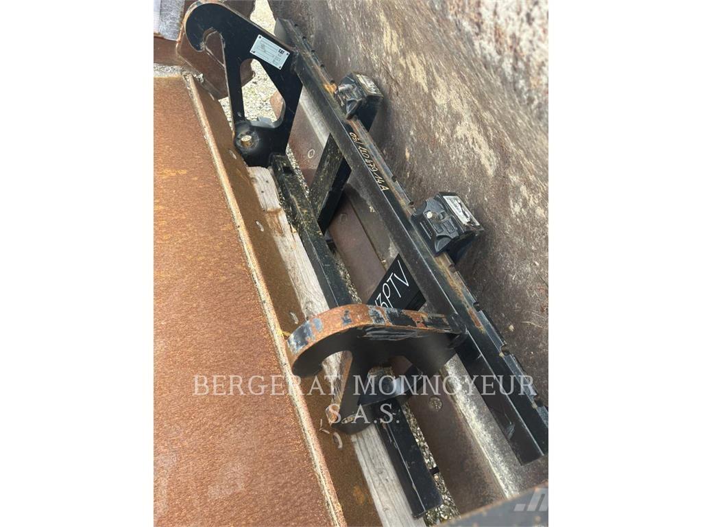 CAT FOURCHE 906 Građevinarstvo – ostalo