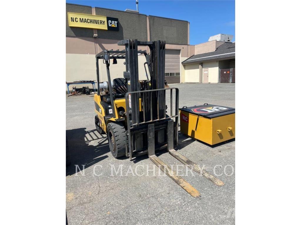 CAT GP30N5 Plinski viličari