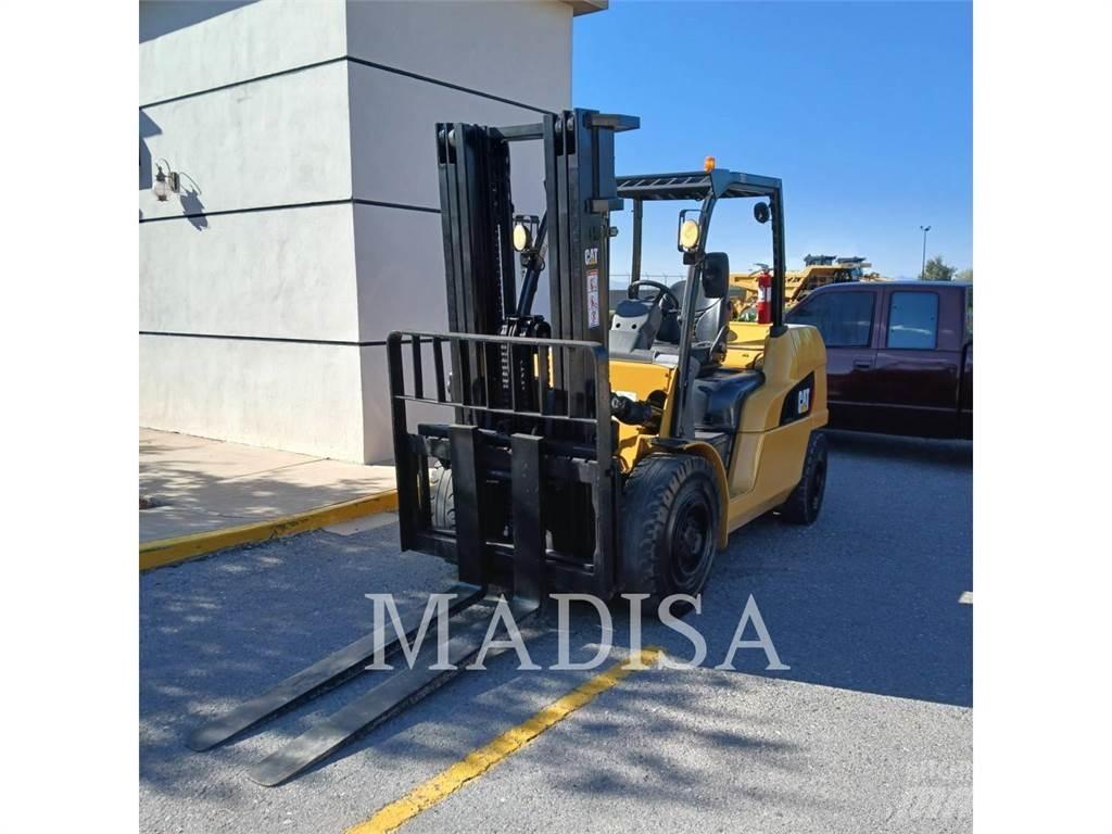 CAT LIFT TRUCKS DP50NM Dizelski viličari
