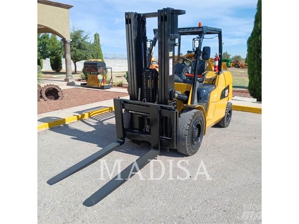 CAT LIFT TRUCKS DP50NM Dizelski viličari