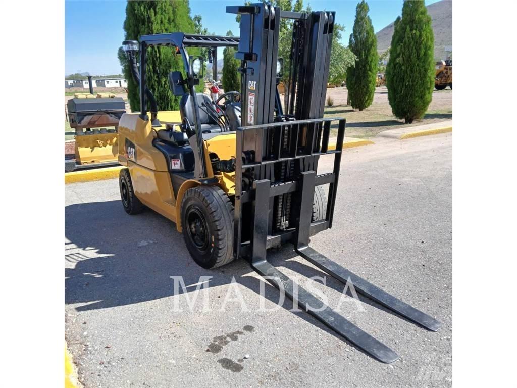 CAT LIFT TRUCKS DP50NM1 Dizelski viličari