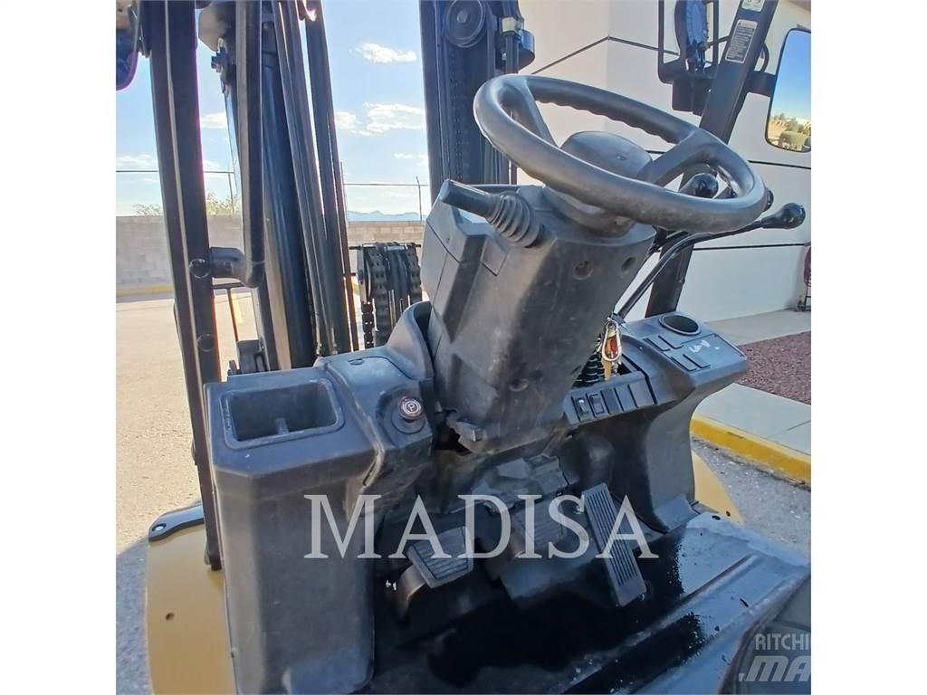 CAT LIFT TRUCKS DP50NM1 Dizelski viličari