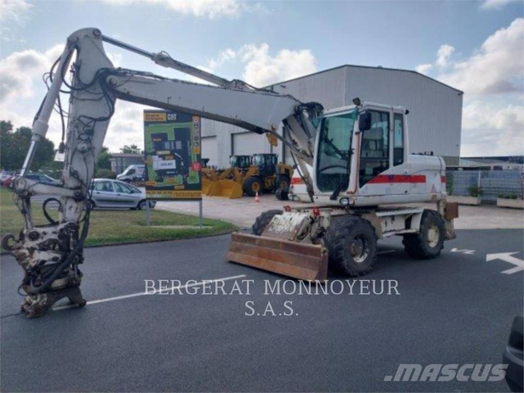 CAT M313D Bageri na kotačima
