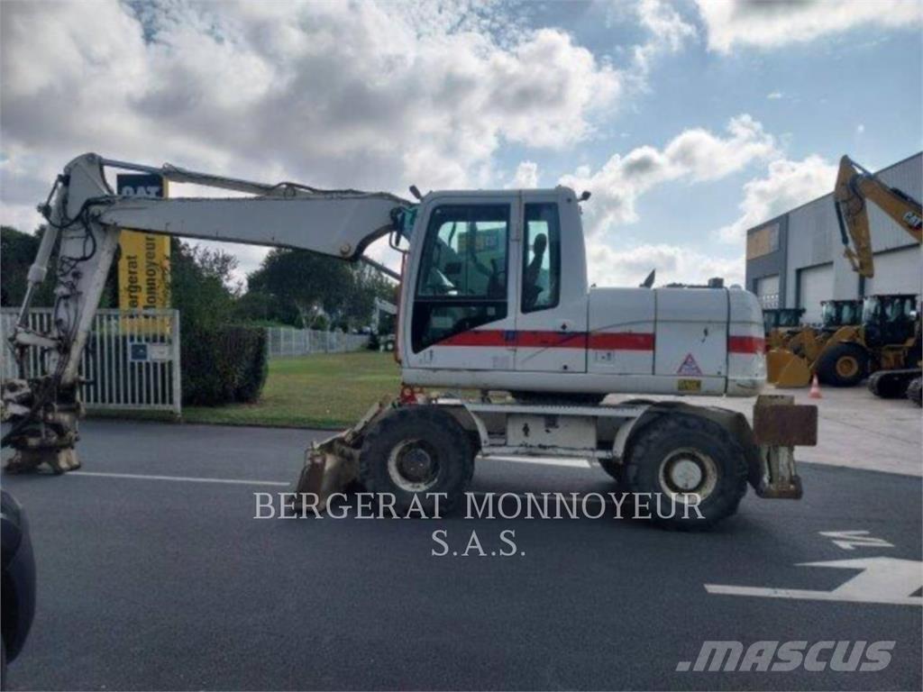 CAT M313D Bageri na kotačima
