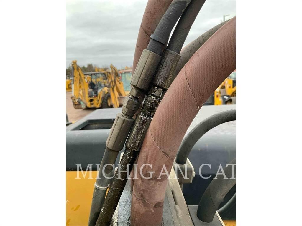 CAT M315 Bageri na kotačima