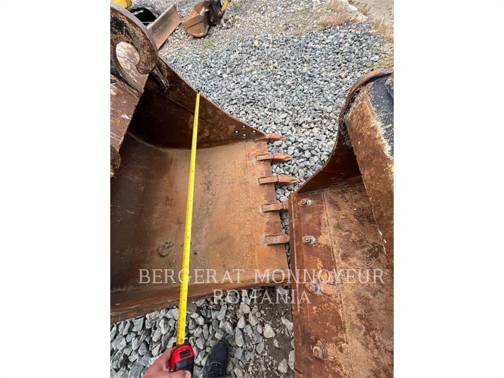 CAT M315F Bageri na kotačima