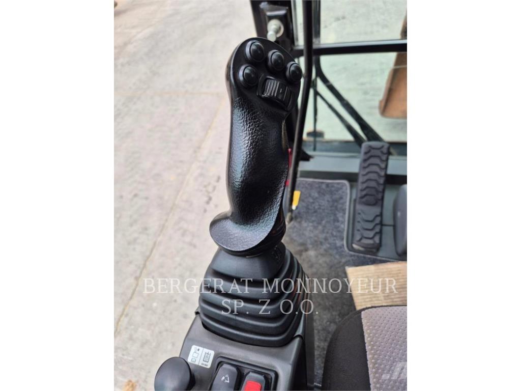 CAT M315F Bageri na kotačima