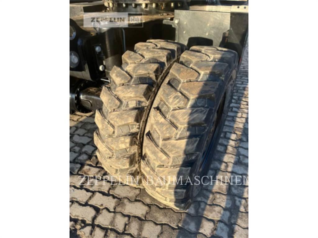 CAT M317F Bageri na kotačima