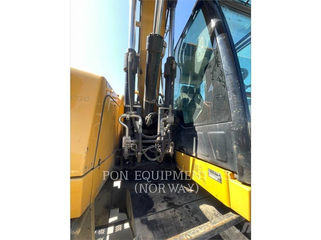CAT M317F Bageri na kotačima