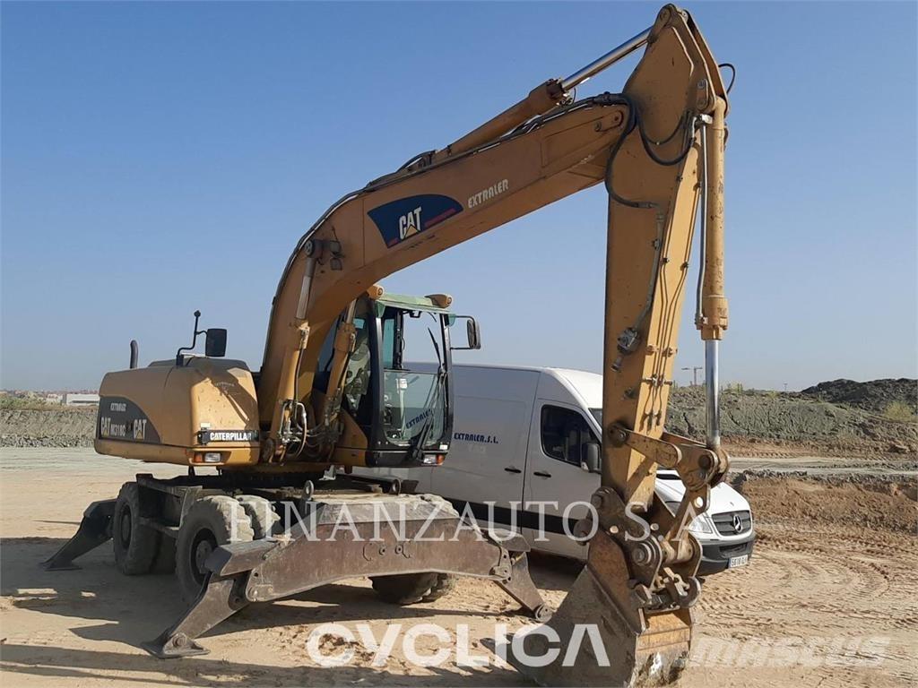 CAT M318 Bageri na kotačima