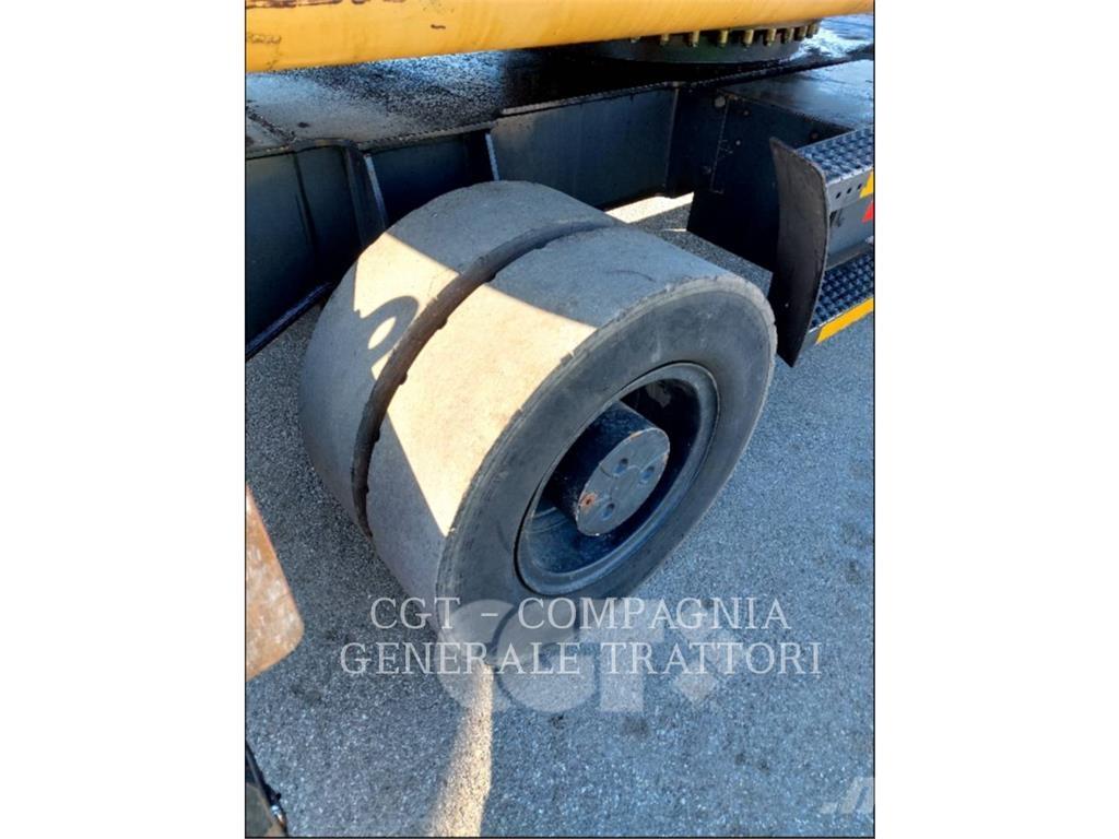 CAT M318D MH Bageri na kotačima