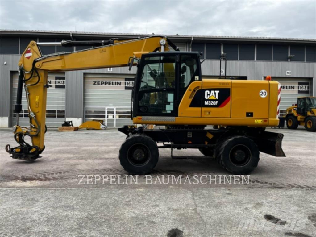 CAT M320F Bageri na kotačima