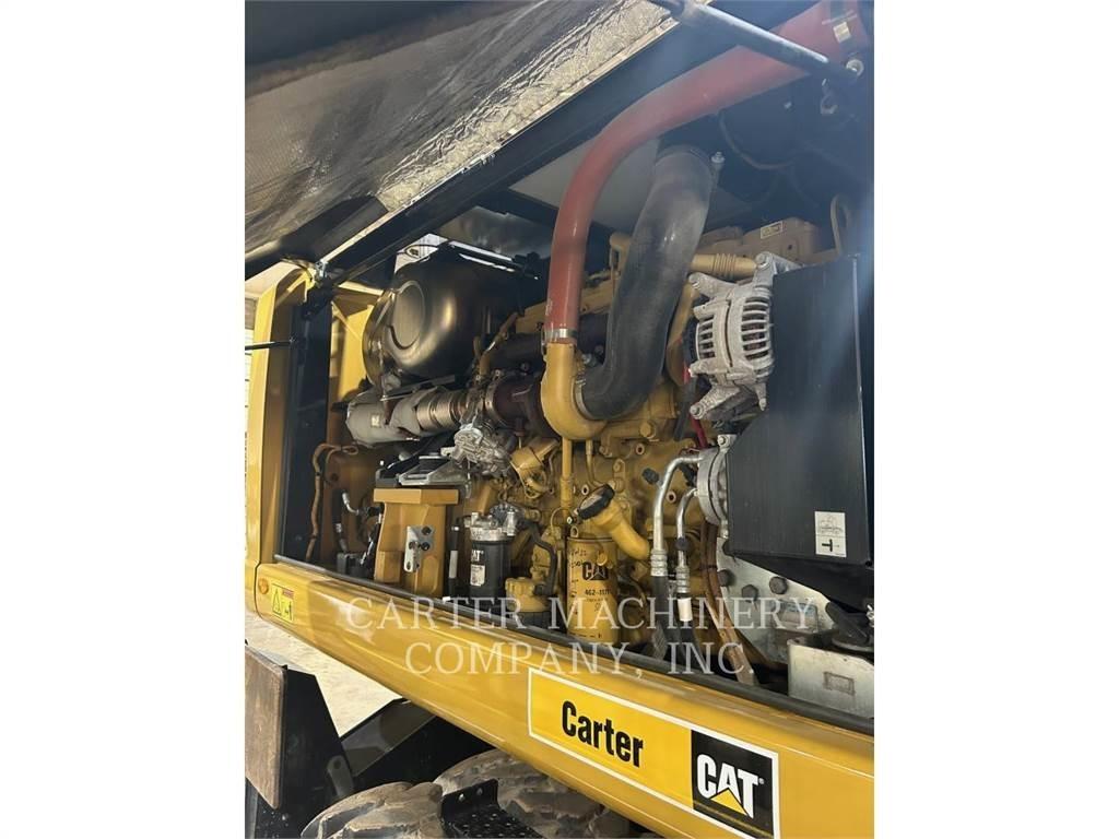 CAT M322F Bageri na kotačima