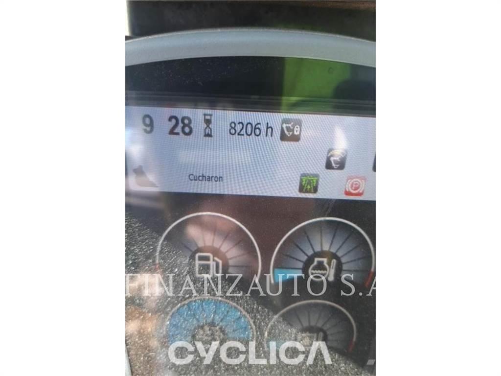 CAT MH3024 Bageri na kotačima