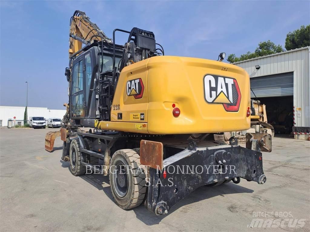 CAT MH3024 Bageri na kotačima