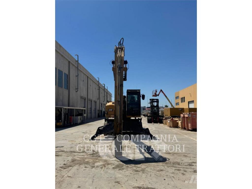 CAT MH3024 Bageri na kotačima