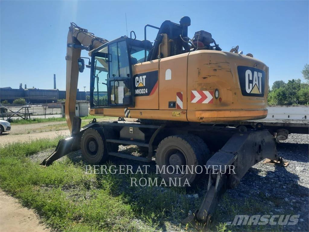 CAT MH3024-06 Bageri na kotačima