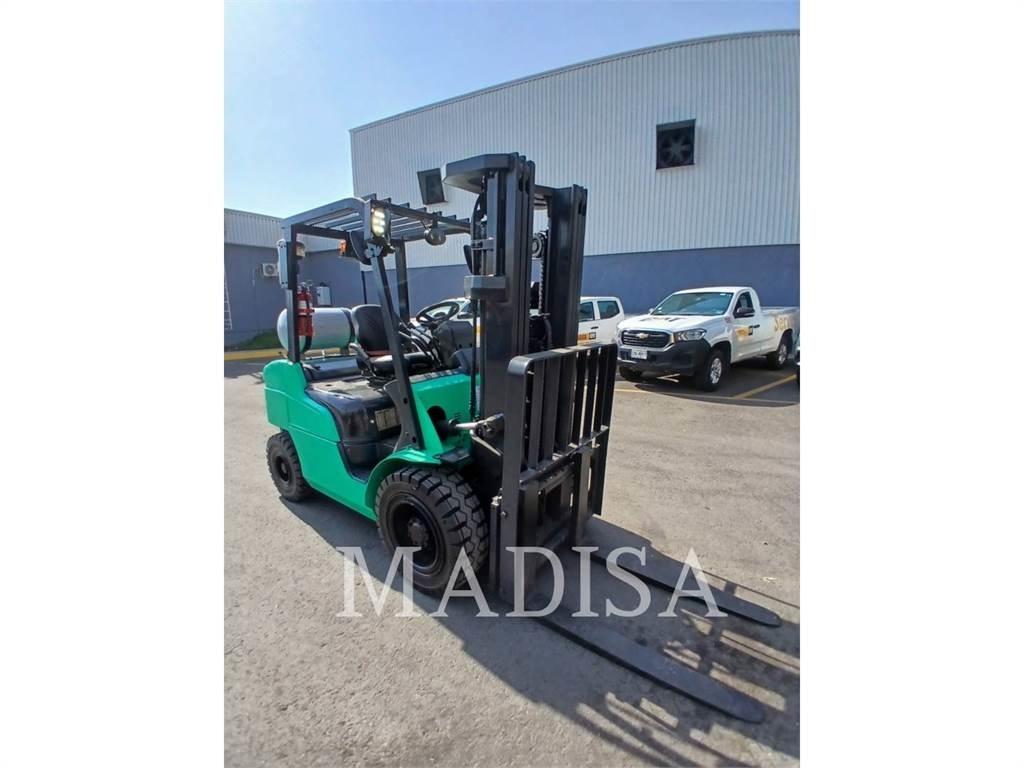 CAT MITSUBISHI FG30N-LP Viličari - ostalo