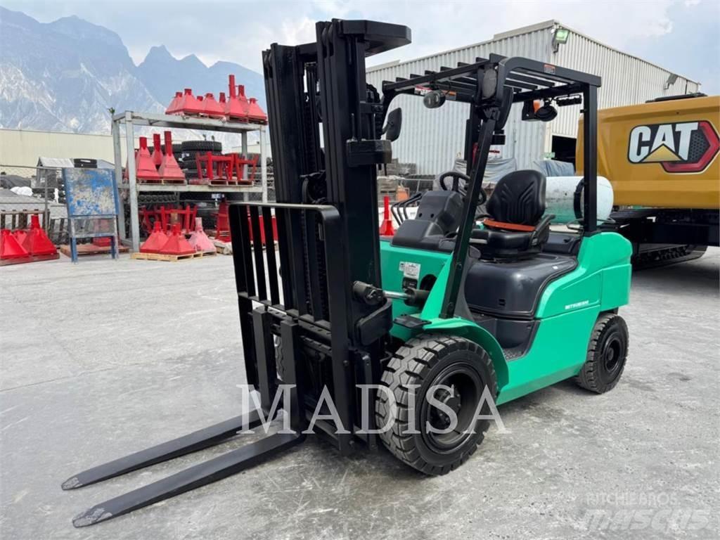CAT MITSUBISHI FG30N-LP Viličari - ostalo