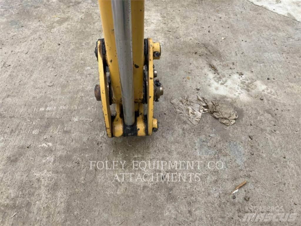 CAT QC305 Bageri gusjeničari