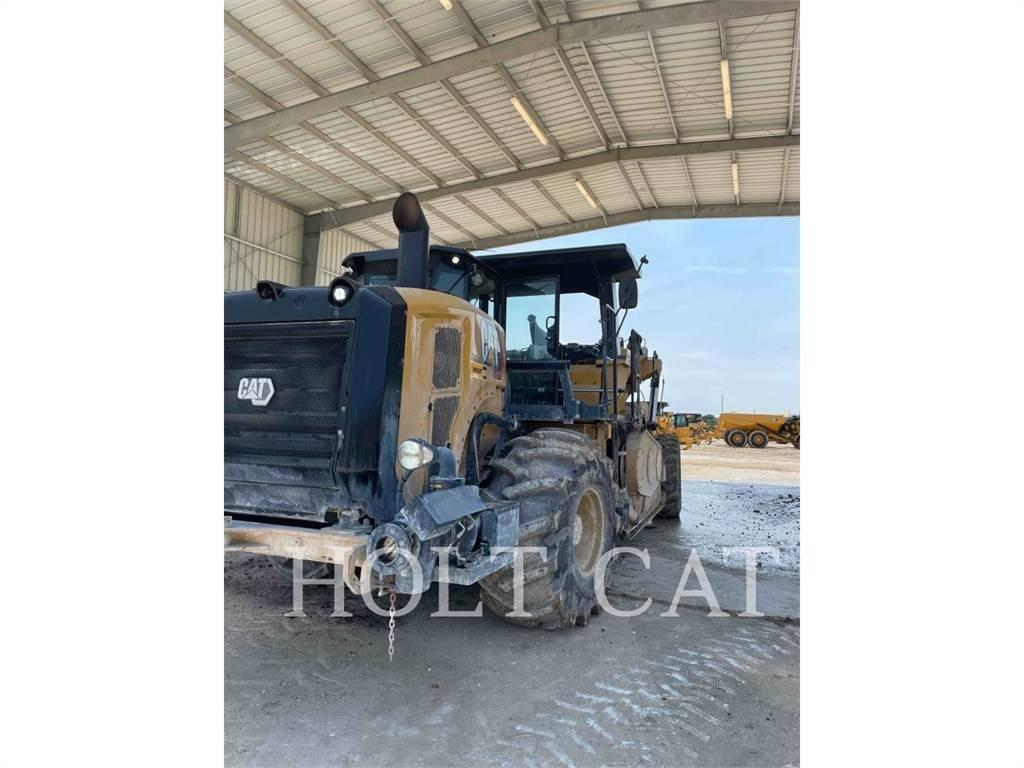 CAT RM400 Uređaji za recikliranje asfalta