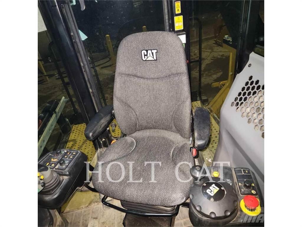 CAT RM400 Uređaji za recikliranje asfalta