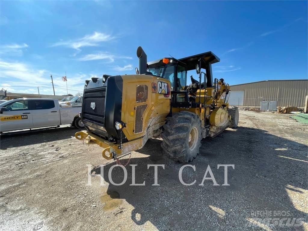 CAT RM400 Uređaji za recikliranje asfalta