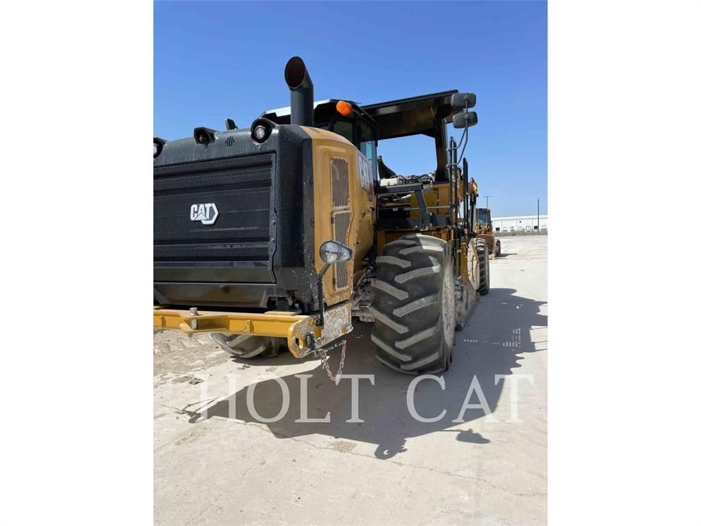 CAT RM400 CAB Uređaji za recikliranje asfalta