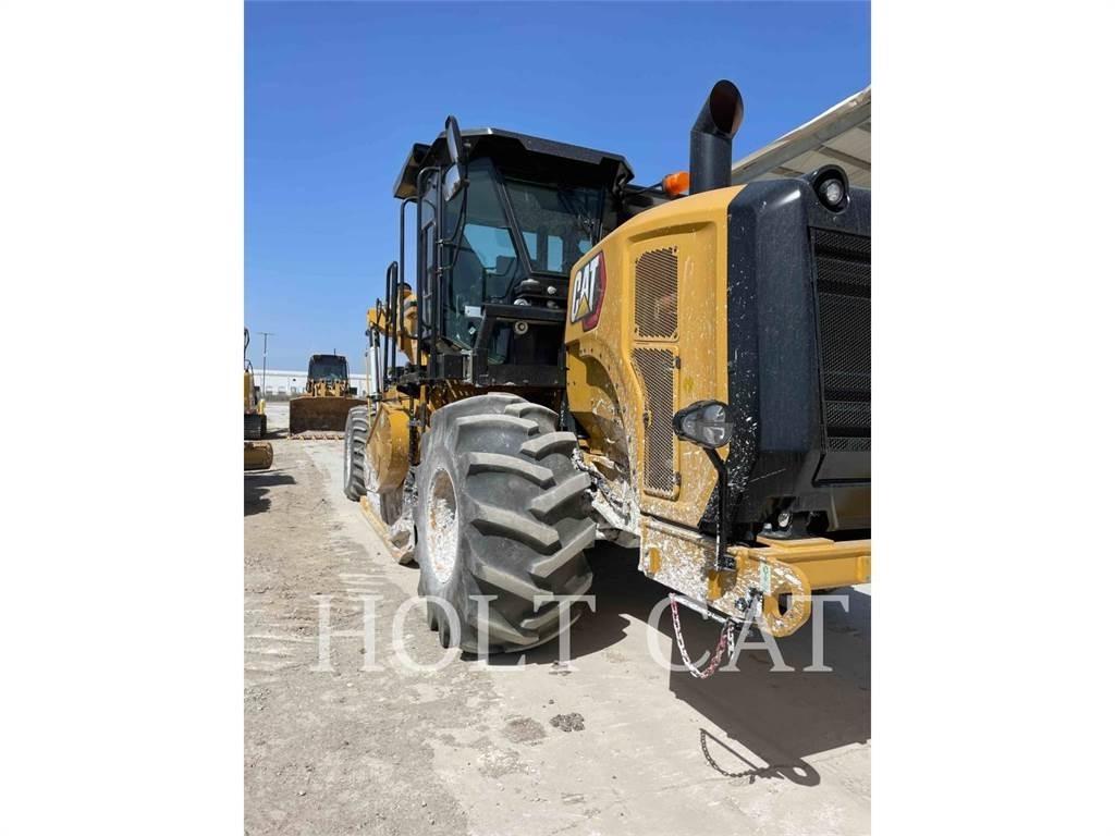 CAT RM400 CAB Uređaji za recikliranje asfalta