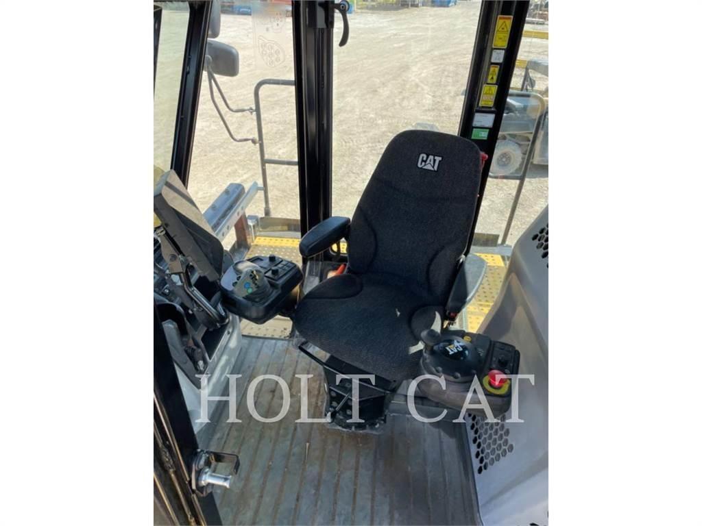 CAT RM400 CAB Uređaji za recikliranje asfalta