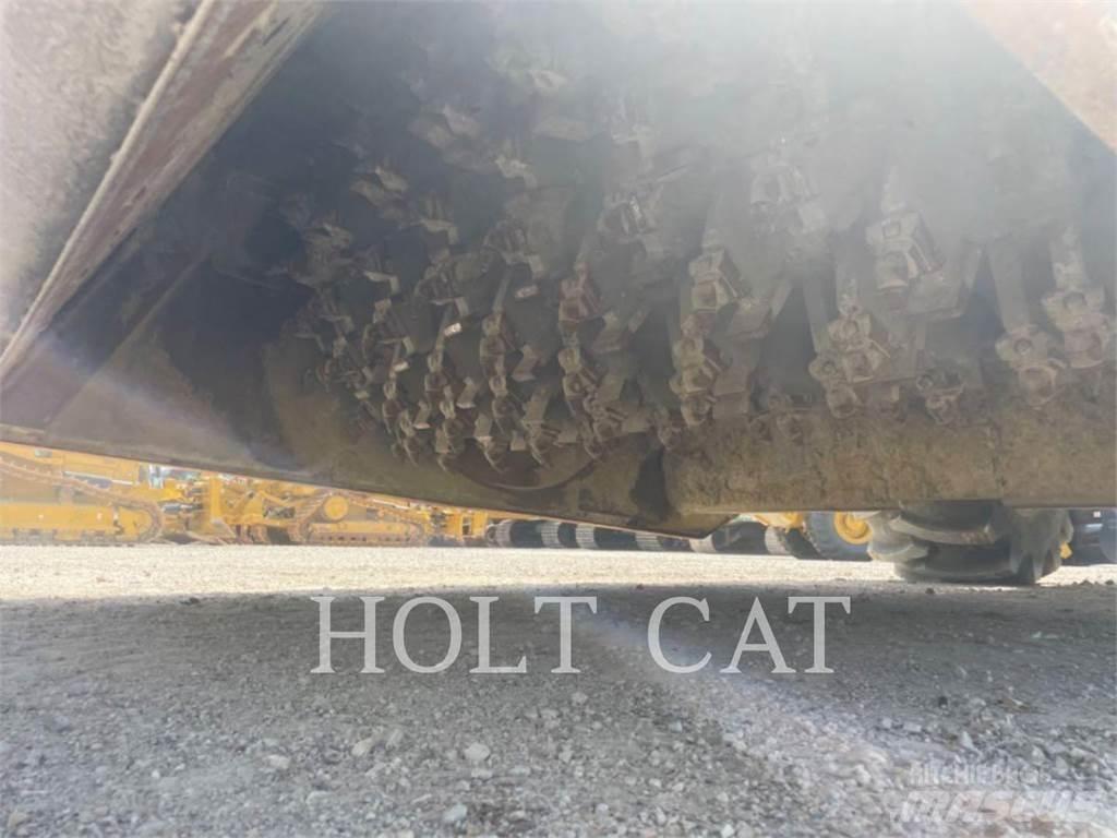 CAT RM400 CAB Utovarivači na kotačima