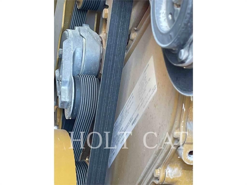 CAT RM400 CAB Uređaji za recikliranje asfalta