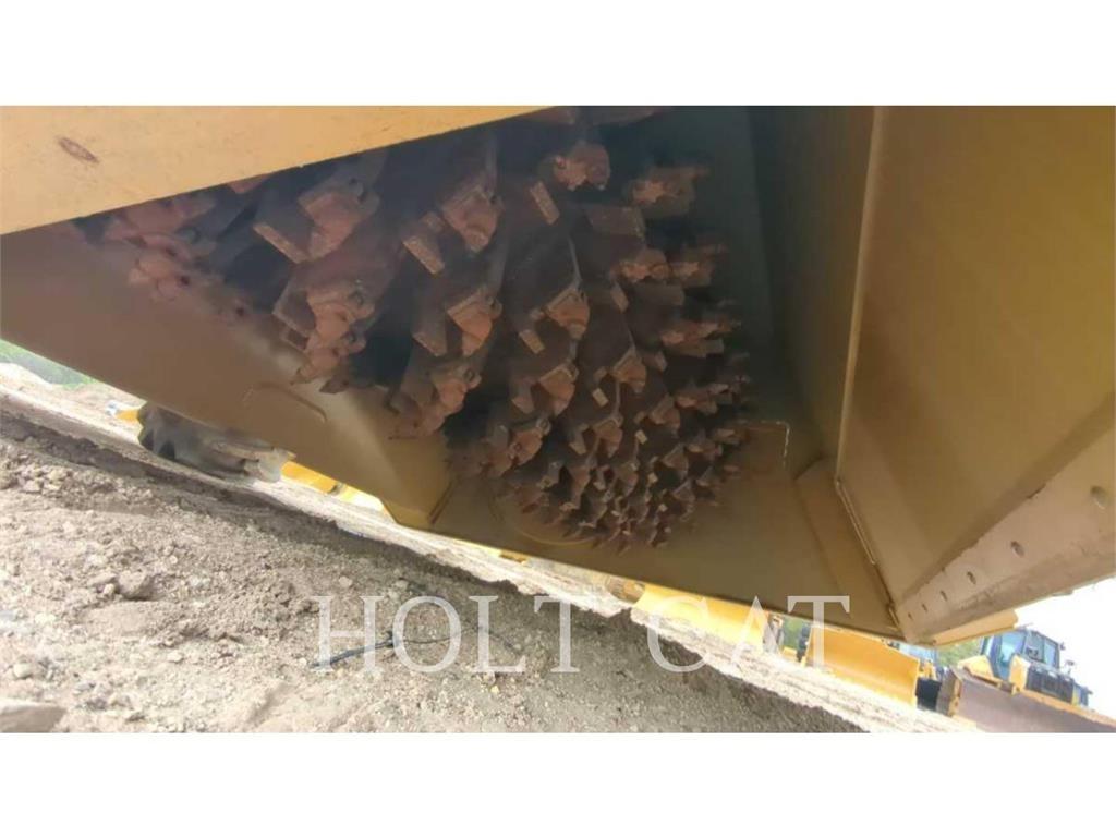 CAT RM400 CAB Uređaji za recikliranje asfalta