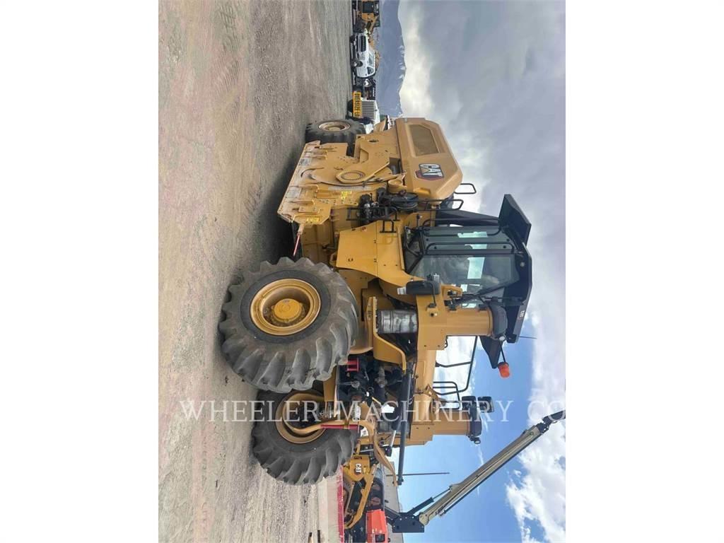 CAT RM800 Uređaji za recikliranje asfalta