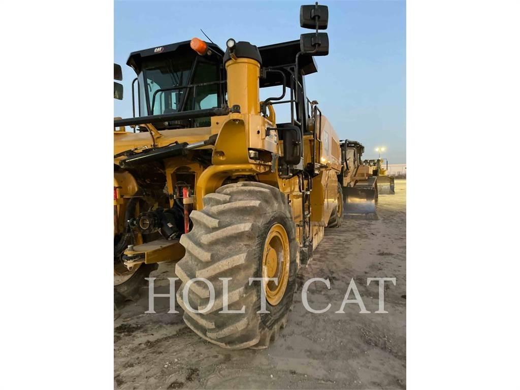 CAT RM800 Uređaji za recikliranje asfalta