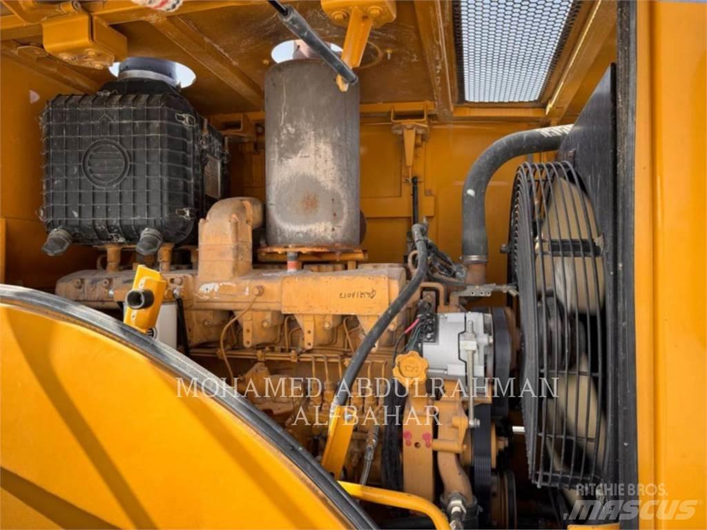 CAT SEM660D Utovarivači na kotačima