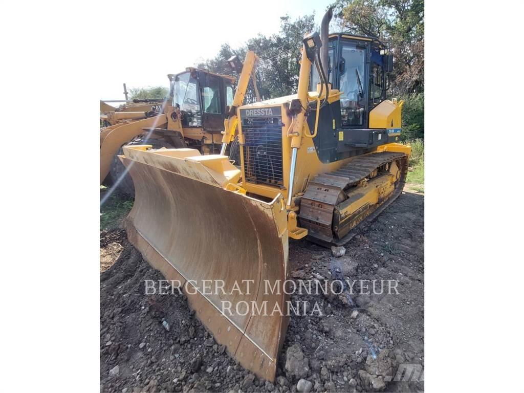 CAT TD-15M Buldožeri gusjeničari