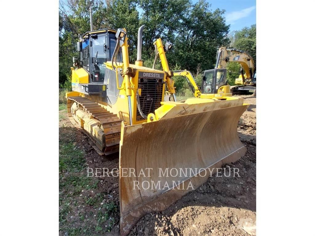 CAT TD-15M Buldožeri gusjeničari