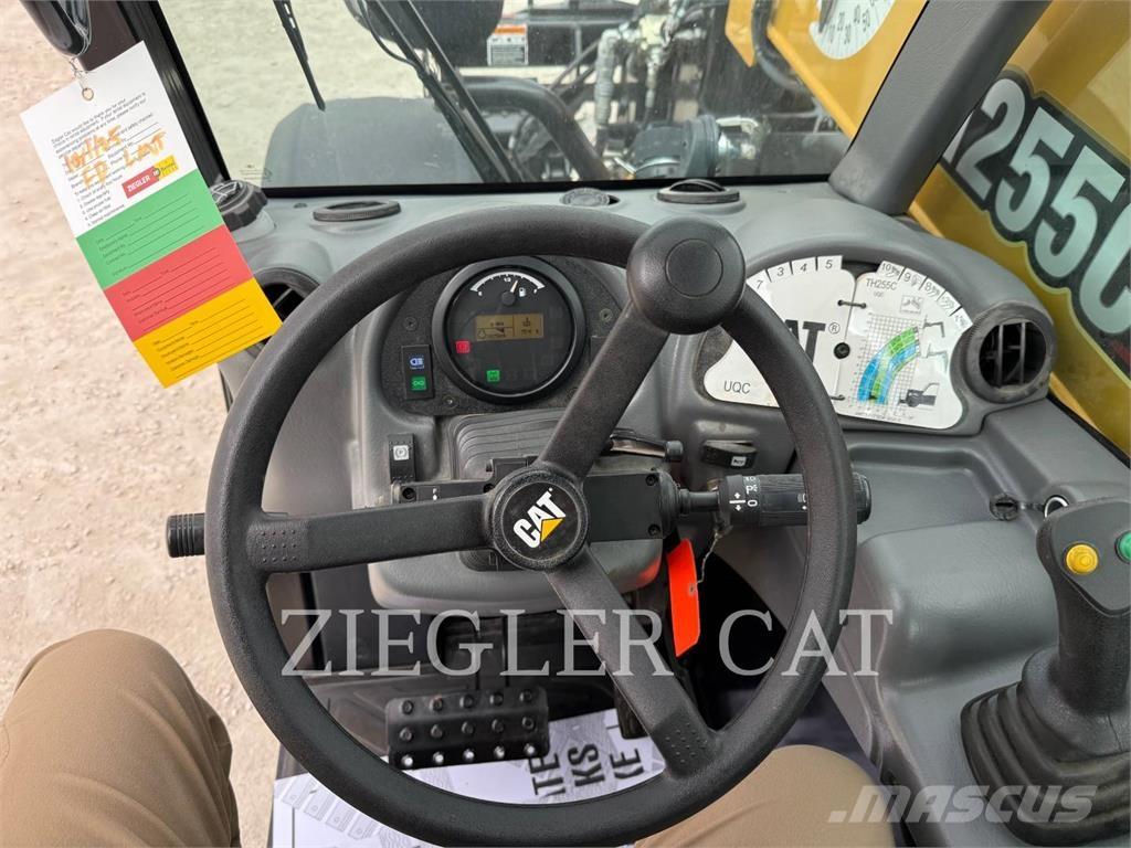 CAT TH255C Teleskopski viličari