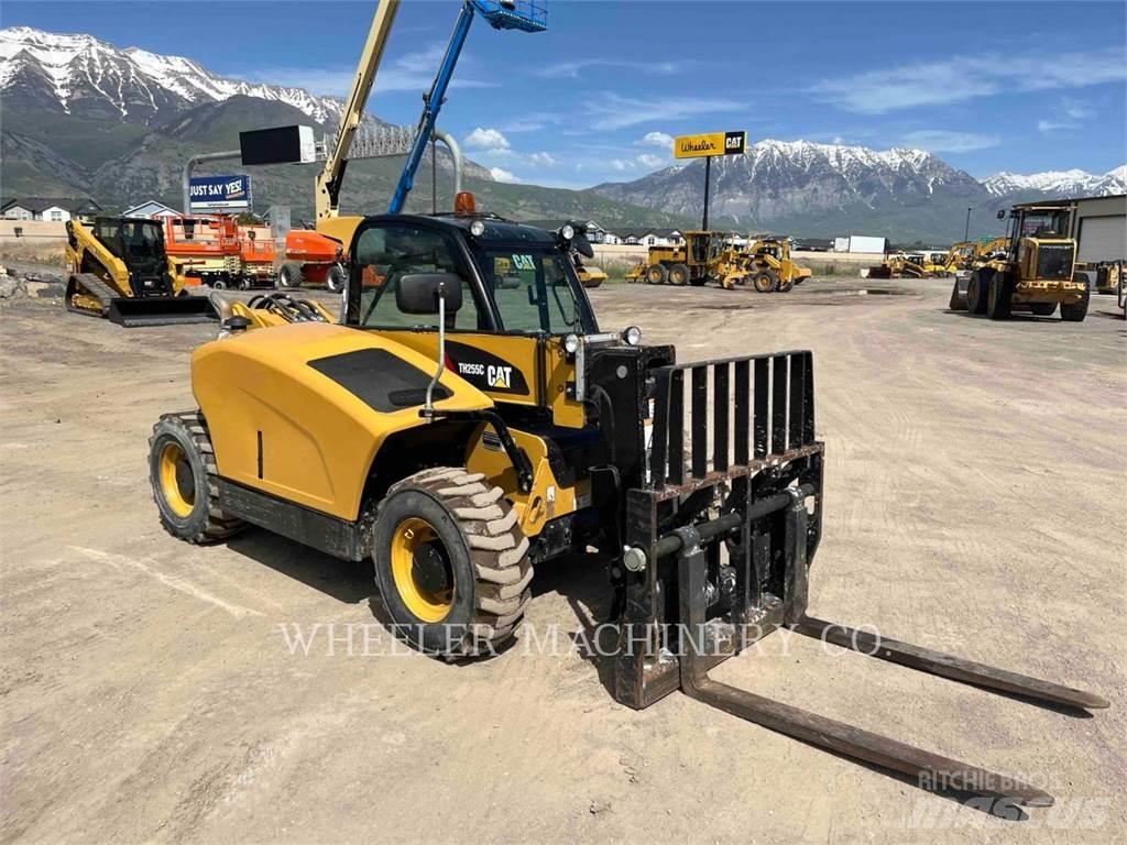 CAT TH255C CB Teleskopski viličari