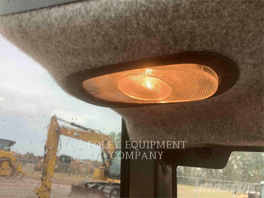 CAT TH255CC Teleskopski viličari