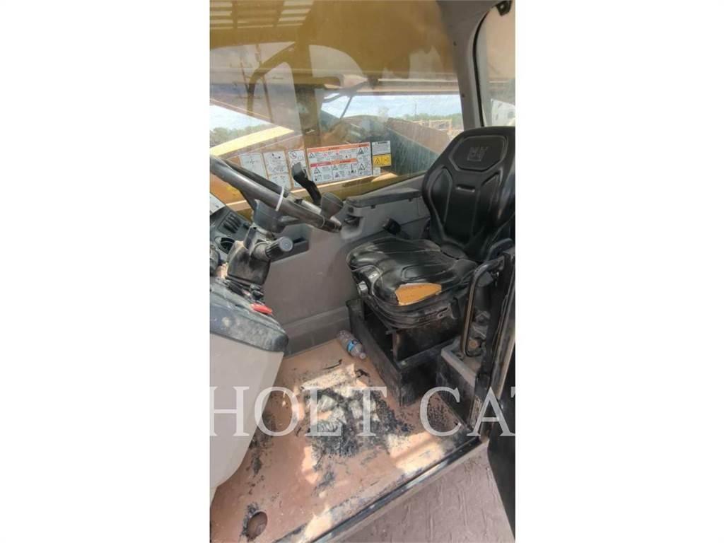 CAT TL1055 Teleskopski viličari