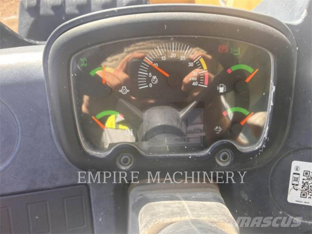 CAT TL1055D Teleskopski viličari