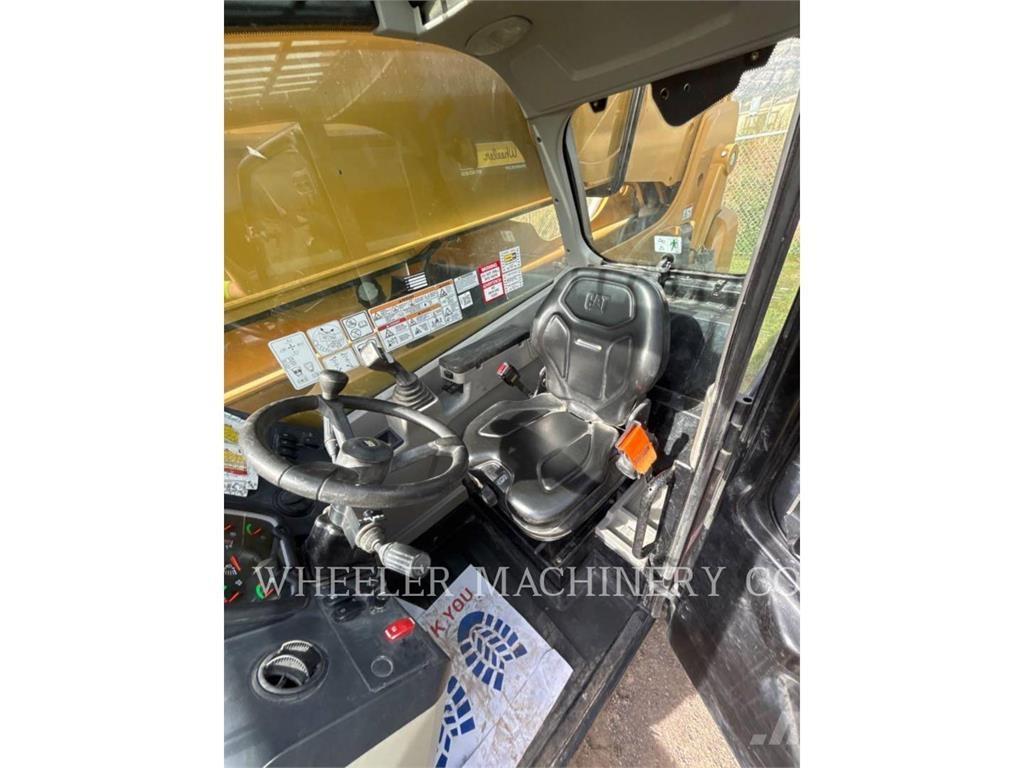 CAT TL1055D CB Teleskopski viličari