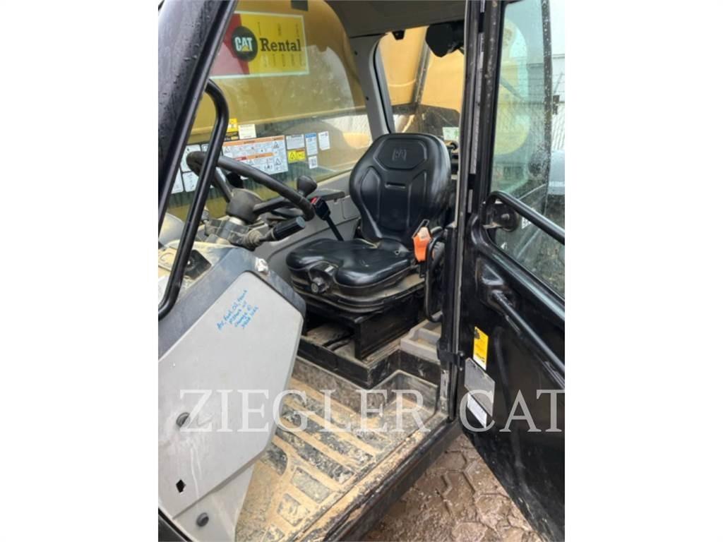 CAT TL1255D Teleskopski viličari