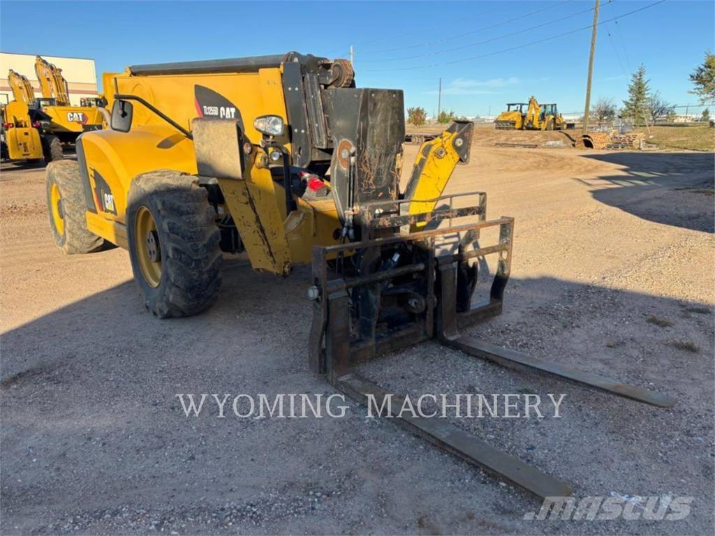 CAT TL1255D Teleskopski viličari