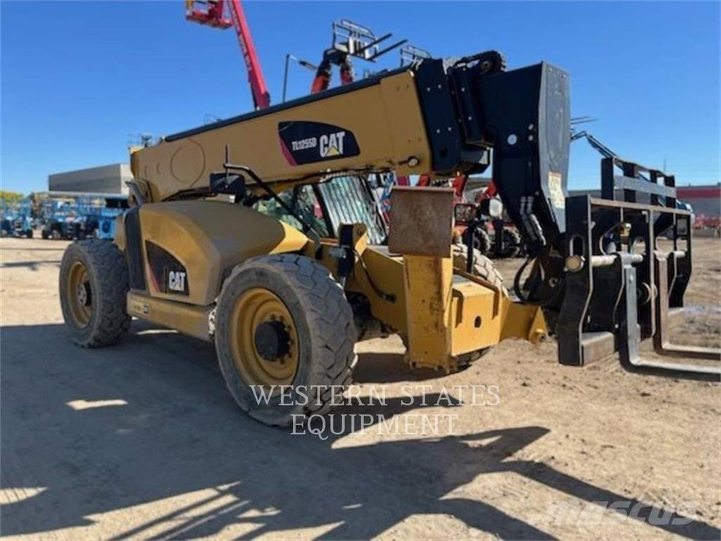 CAT TL1255D Teleskopski viličari