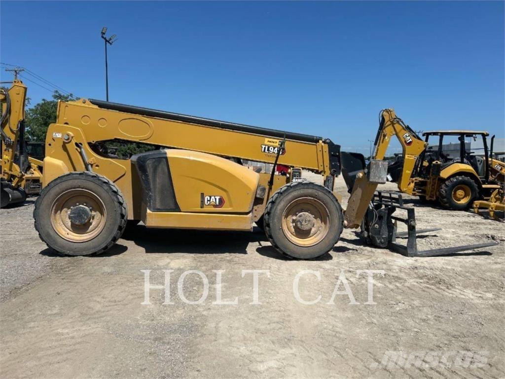 CAT TL943 Teleskopski viličari