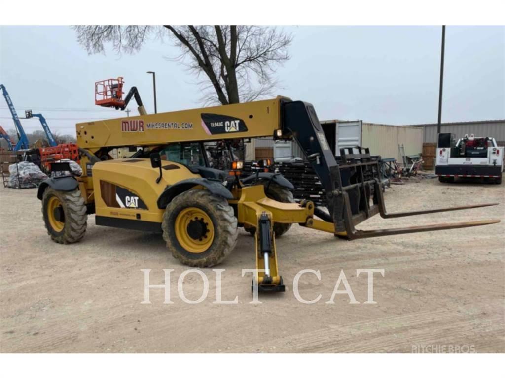 CAT TL943C Teleskopski viličari